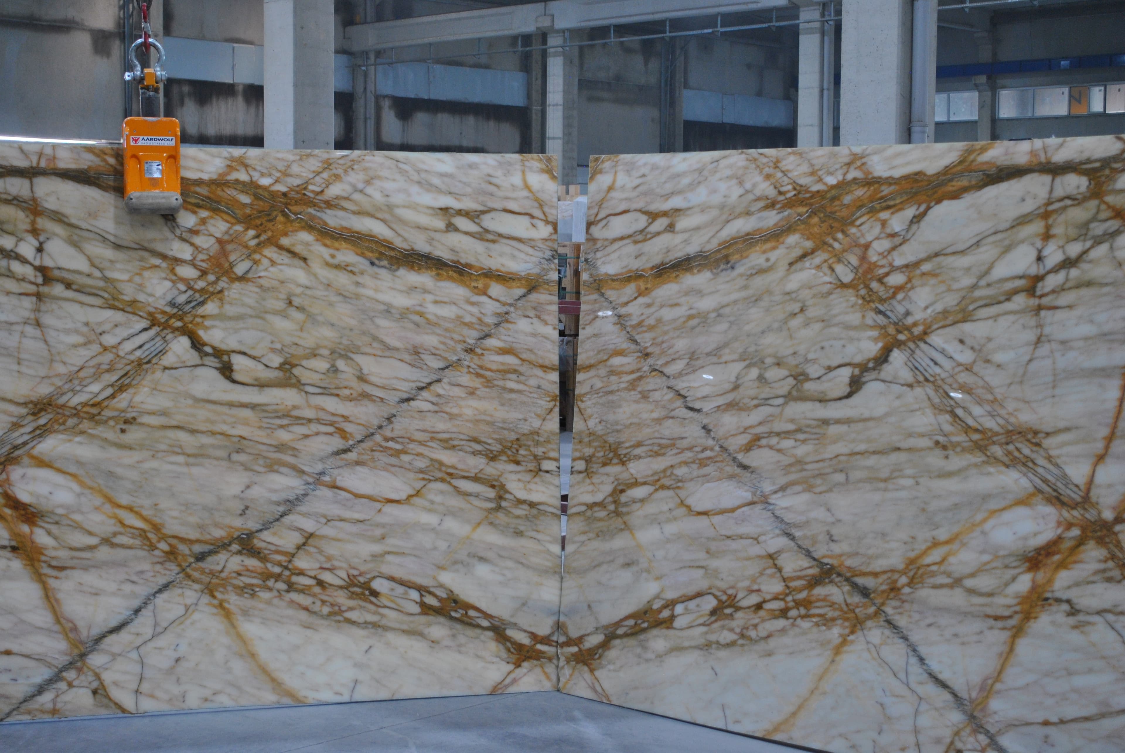 Calacatta Gold · Select