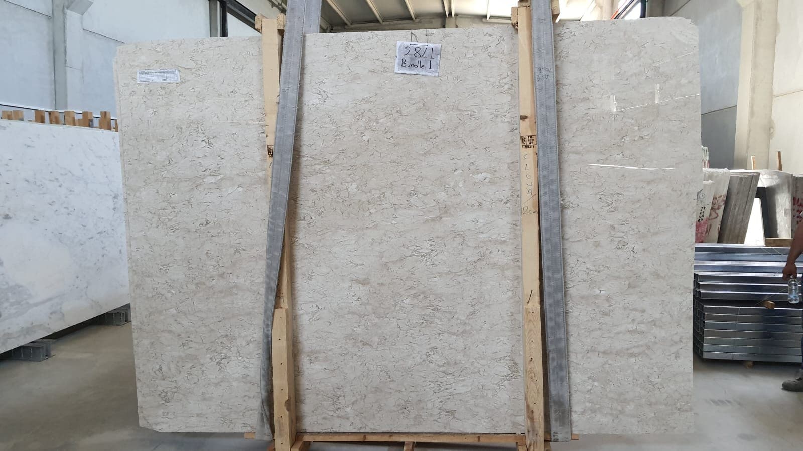 Fiorita Beige · Select