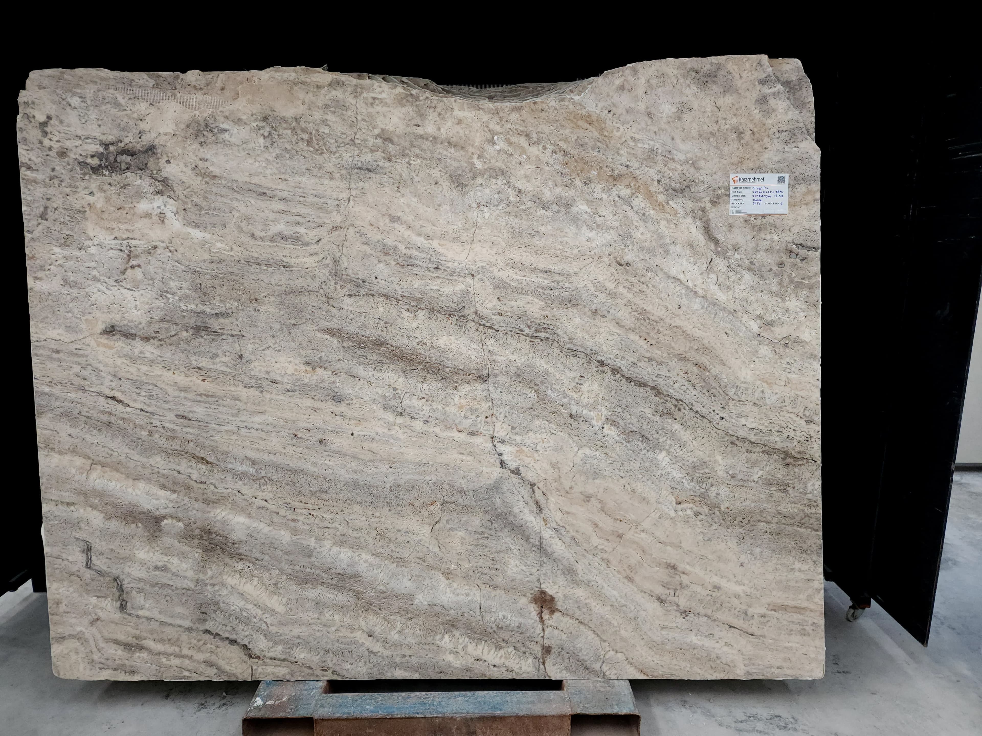 Travertino Silver · Select