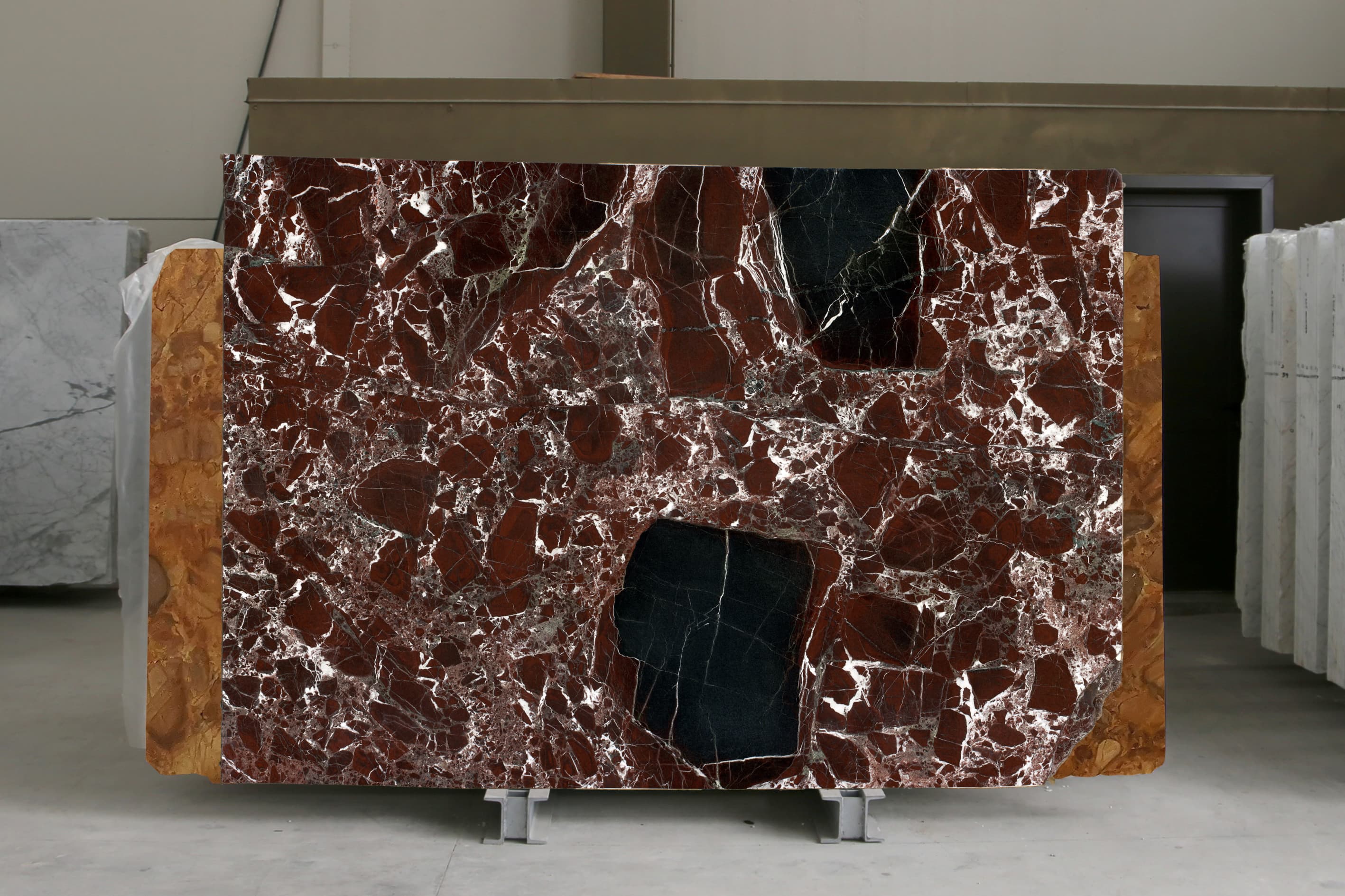 Rosso Levanto · Select