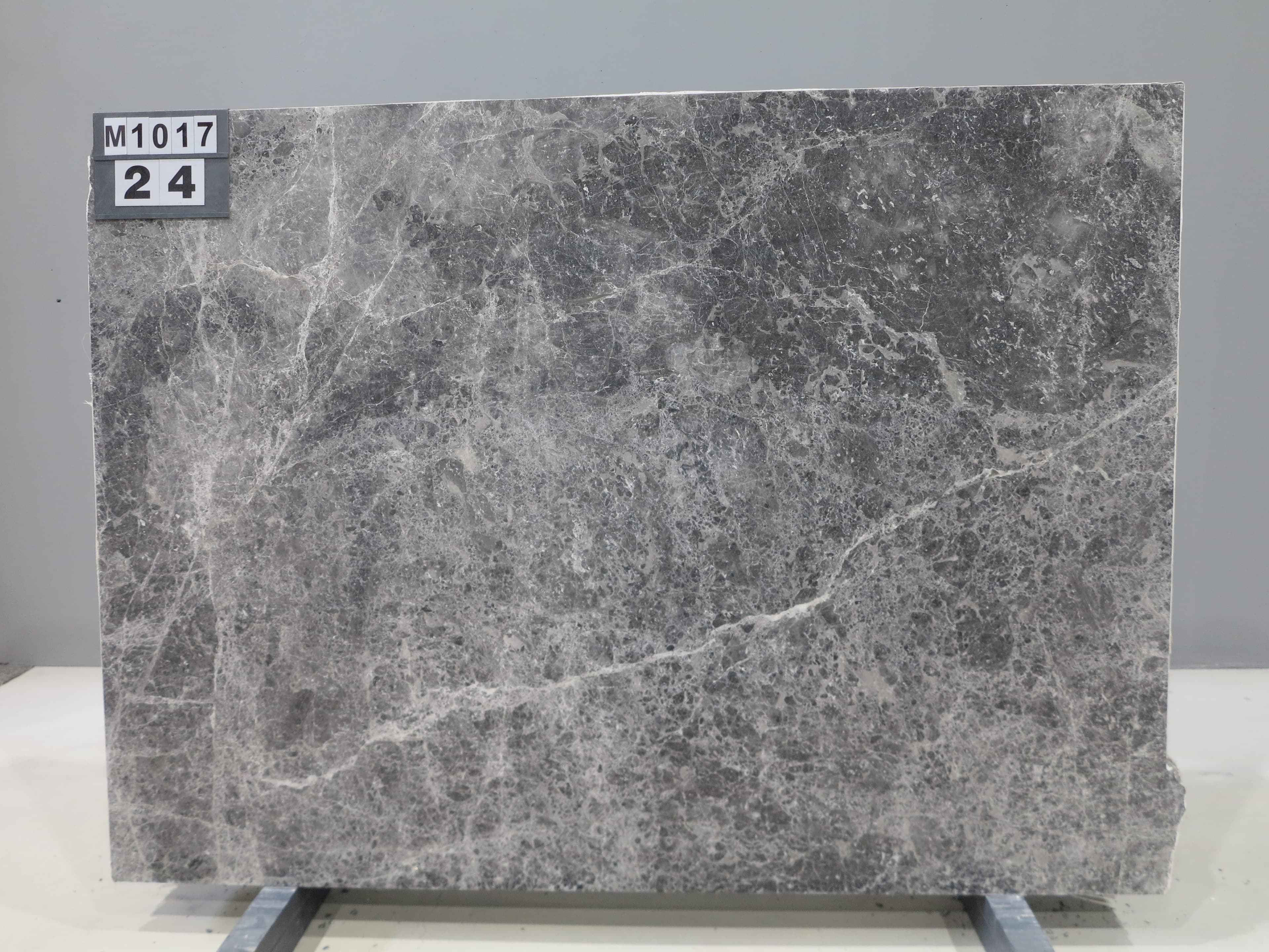 Tundra Grey Medium · Select