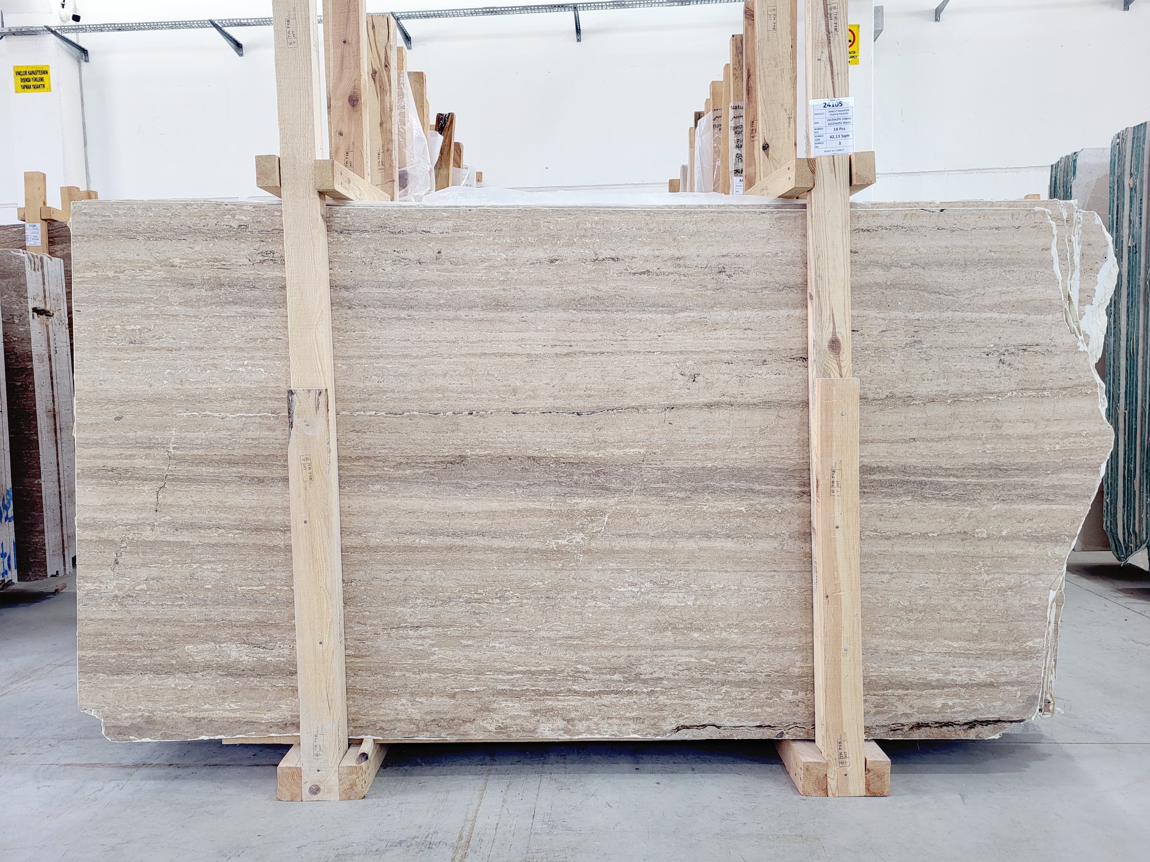 Noce Travertine · Select