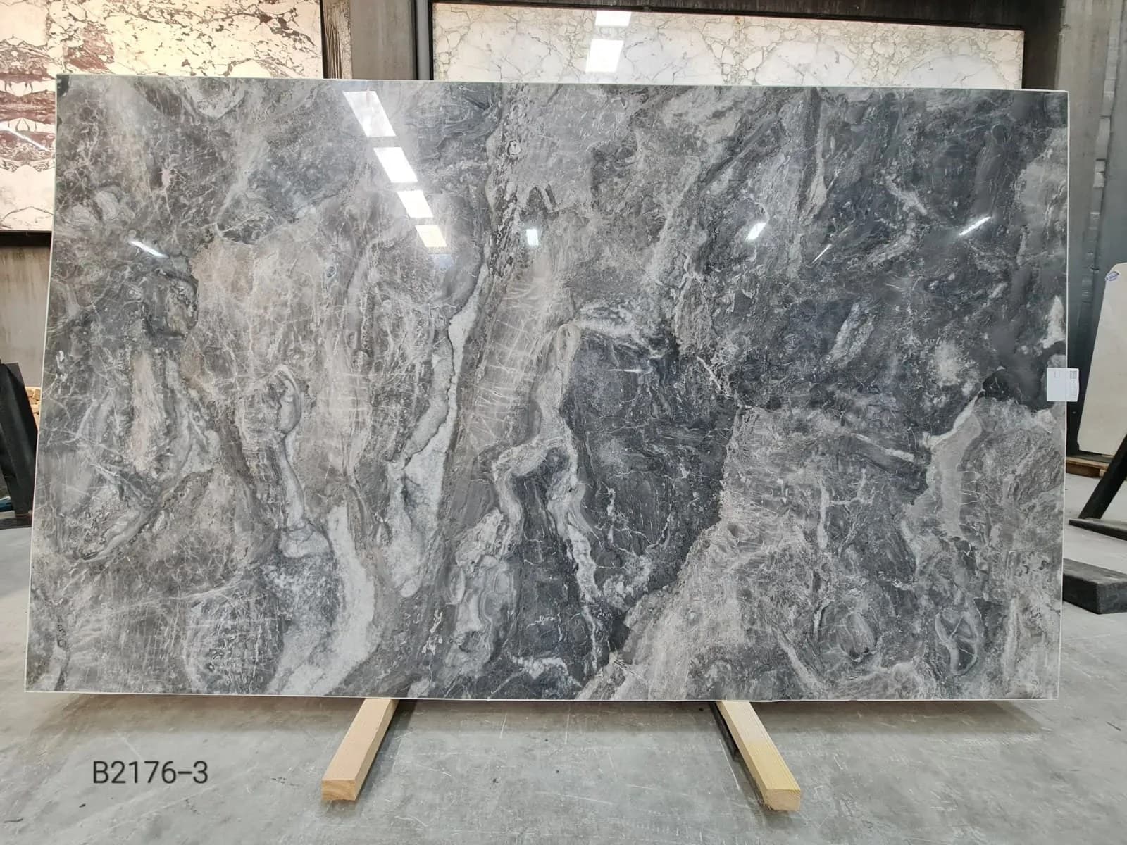 Cascata Grey · Select