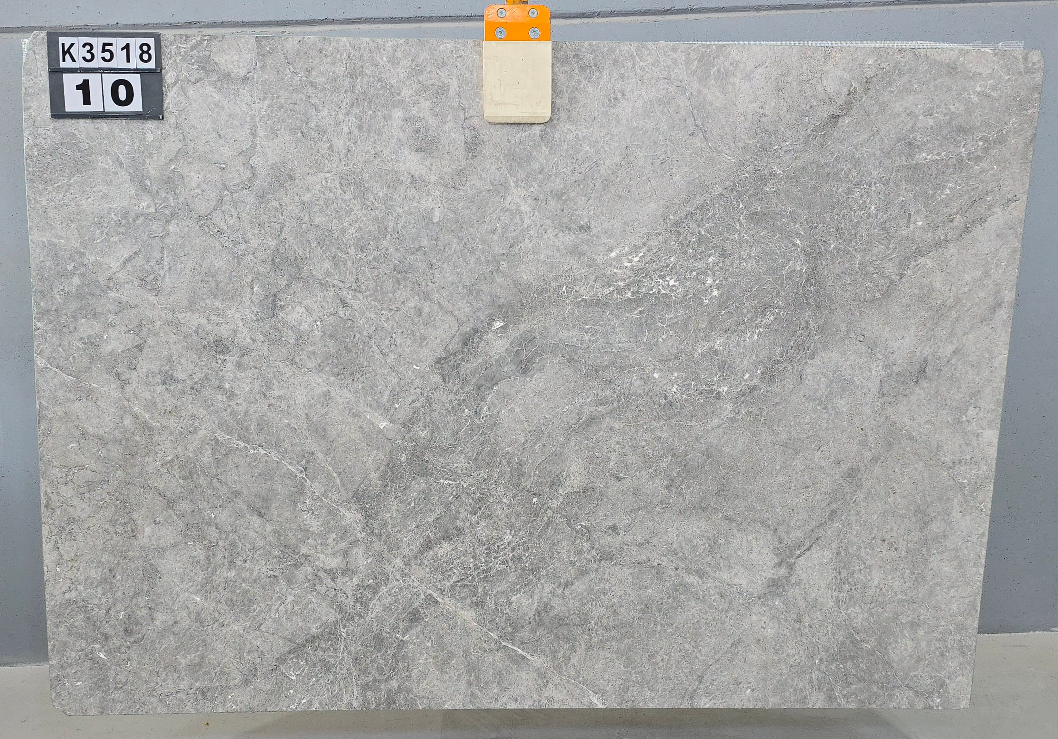 Tundra grey · Select