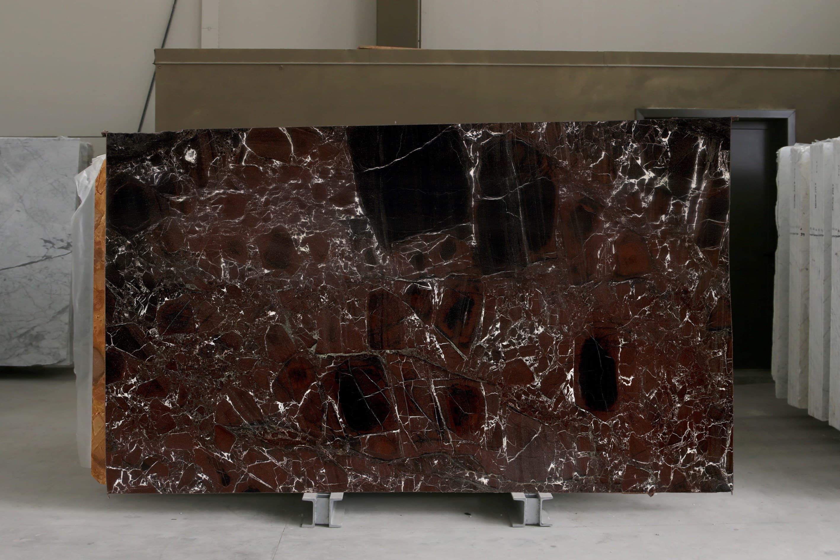 Rosso Levanto · Select · 180×305×2 cm