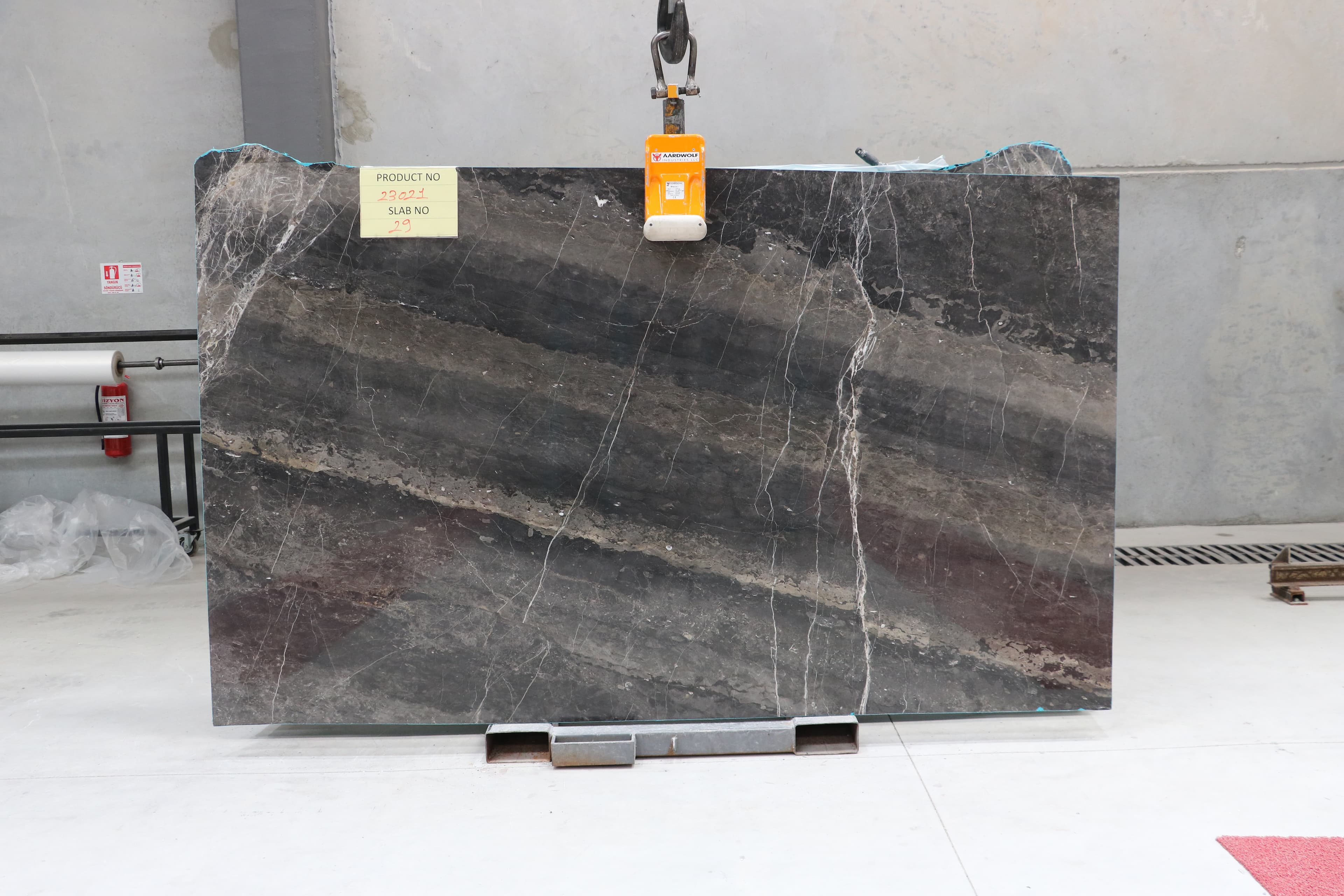 Negro Beyşehir · Select · 165×277×2 cm