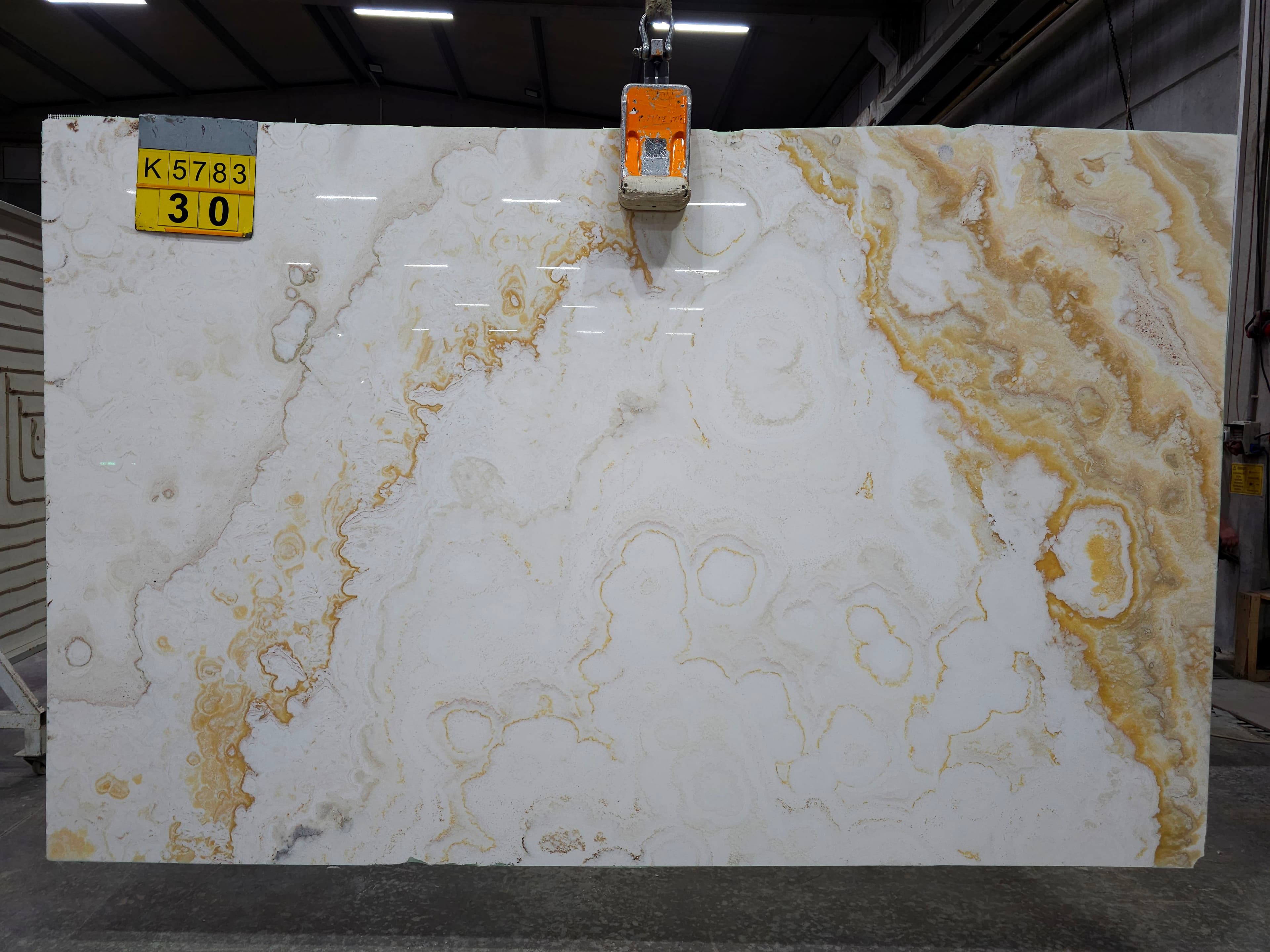 White Onyx · Select