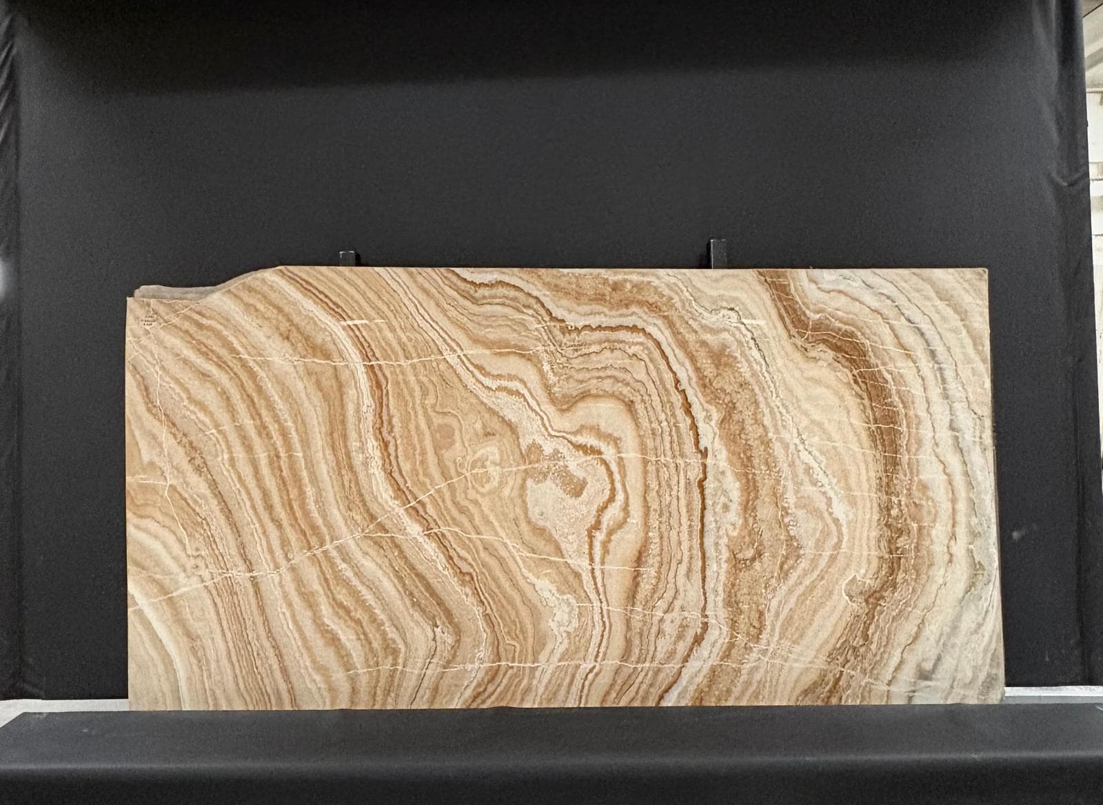 Honey Onyx · Select