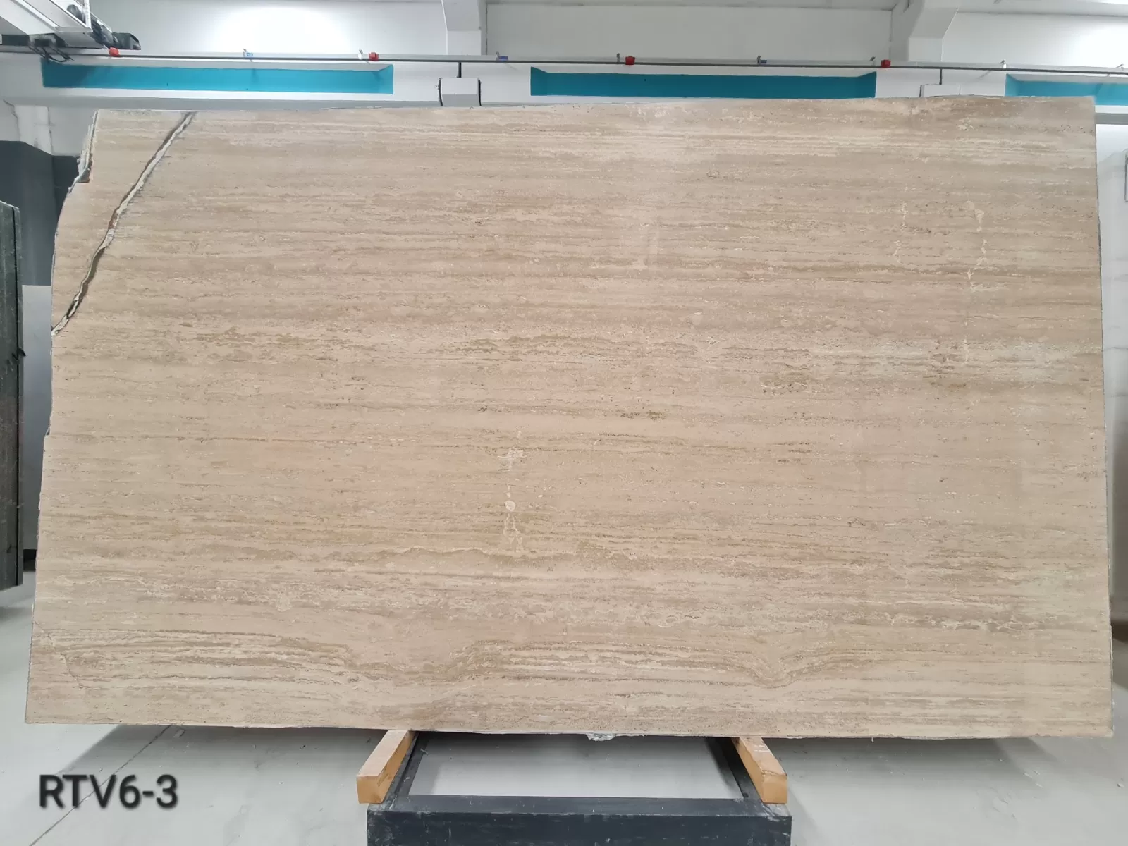 Riva Travertine · Select