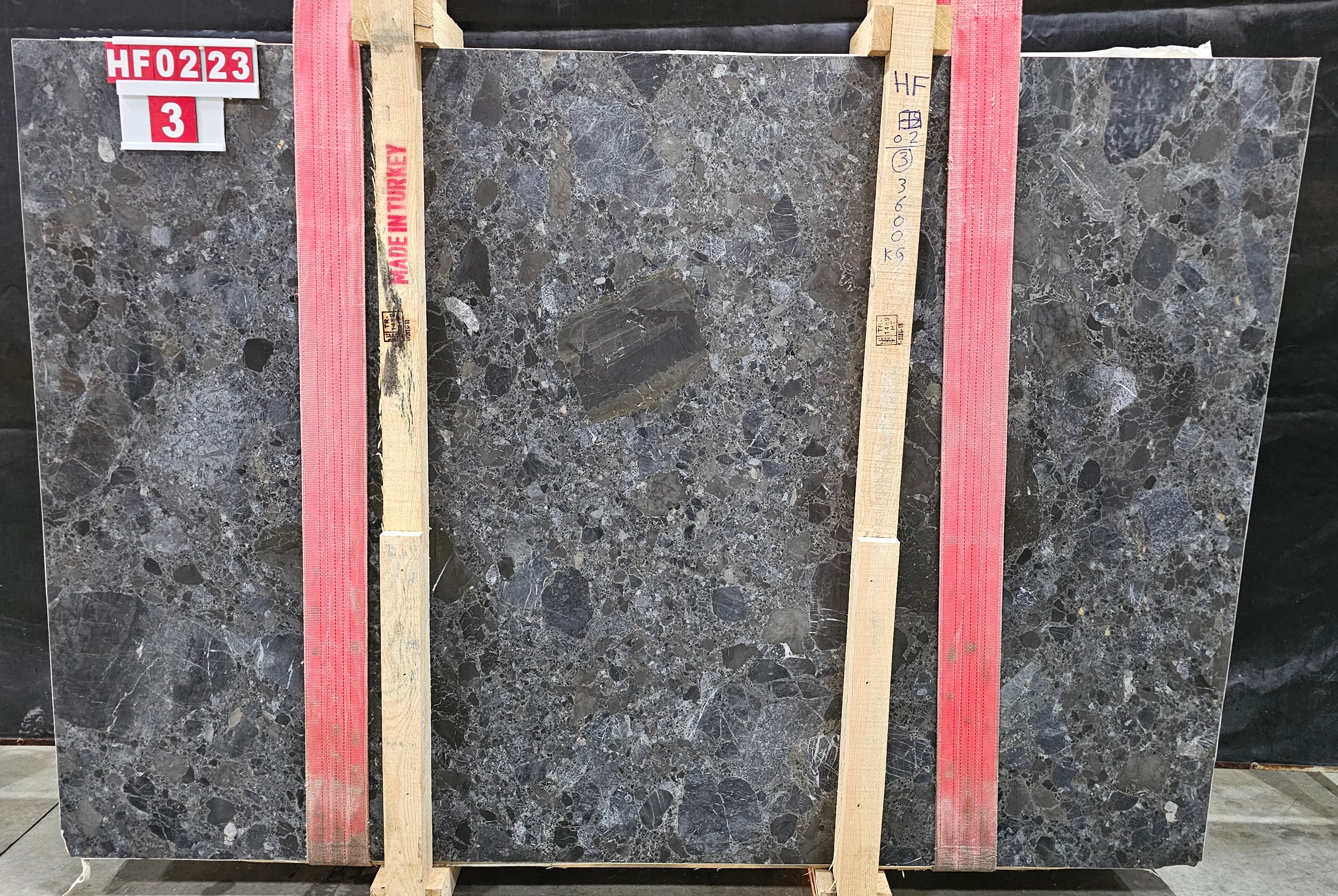 Breccia Nero · Select