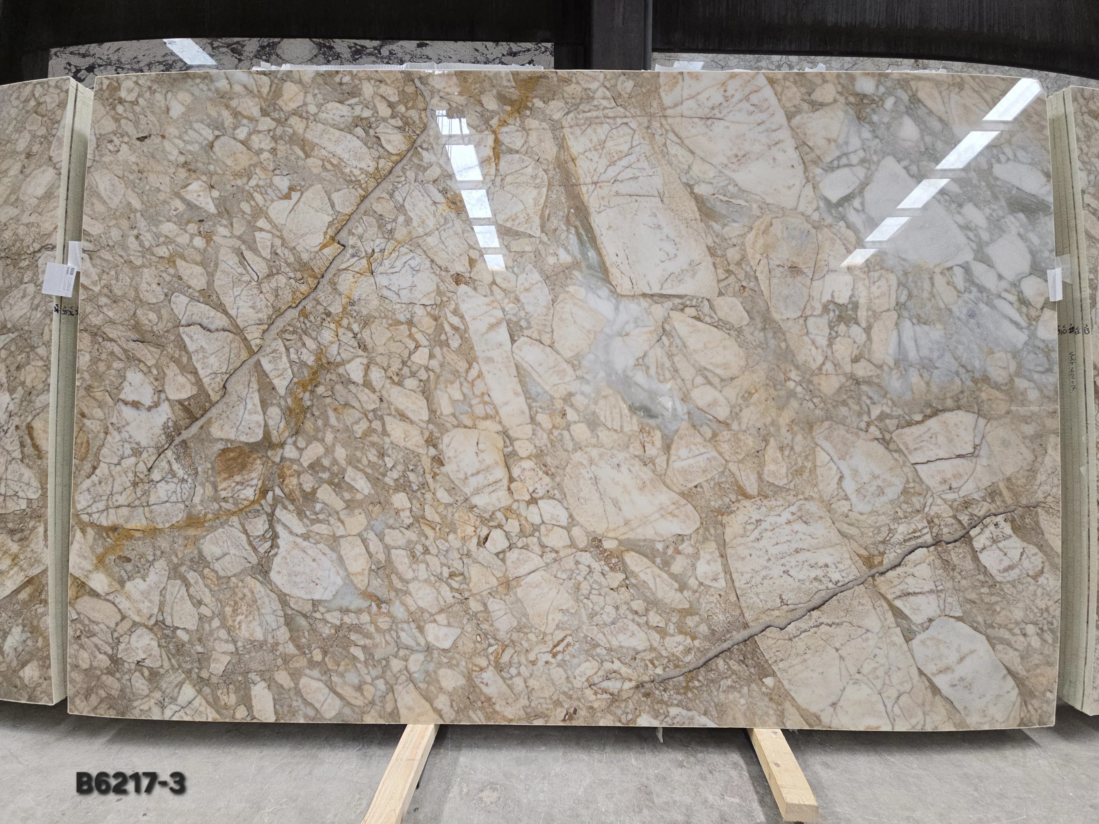 Calacatta Verde · Select