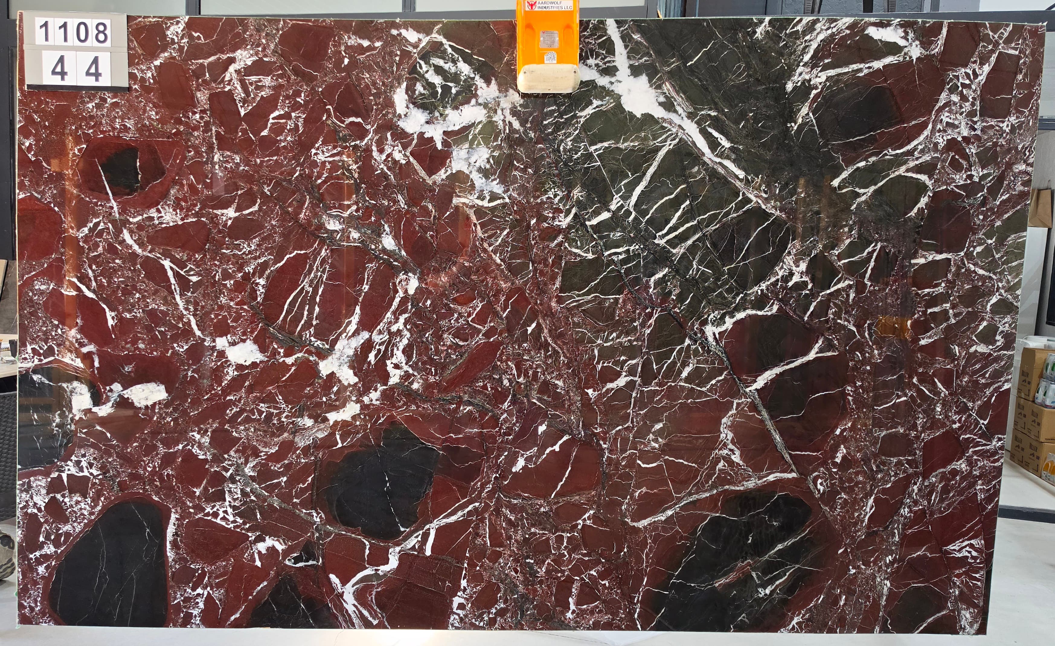 Rosso Levanto · Select · 185×305×2 cm