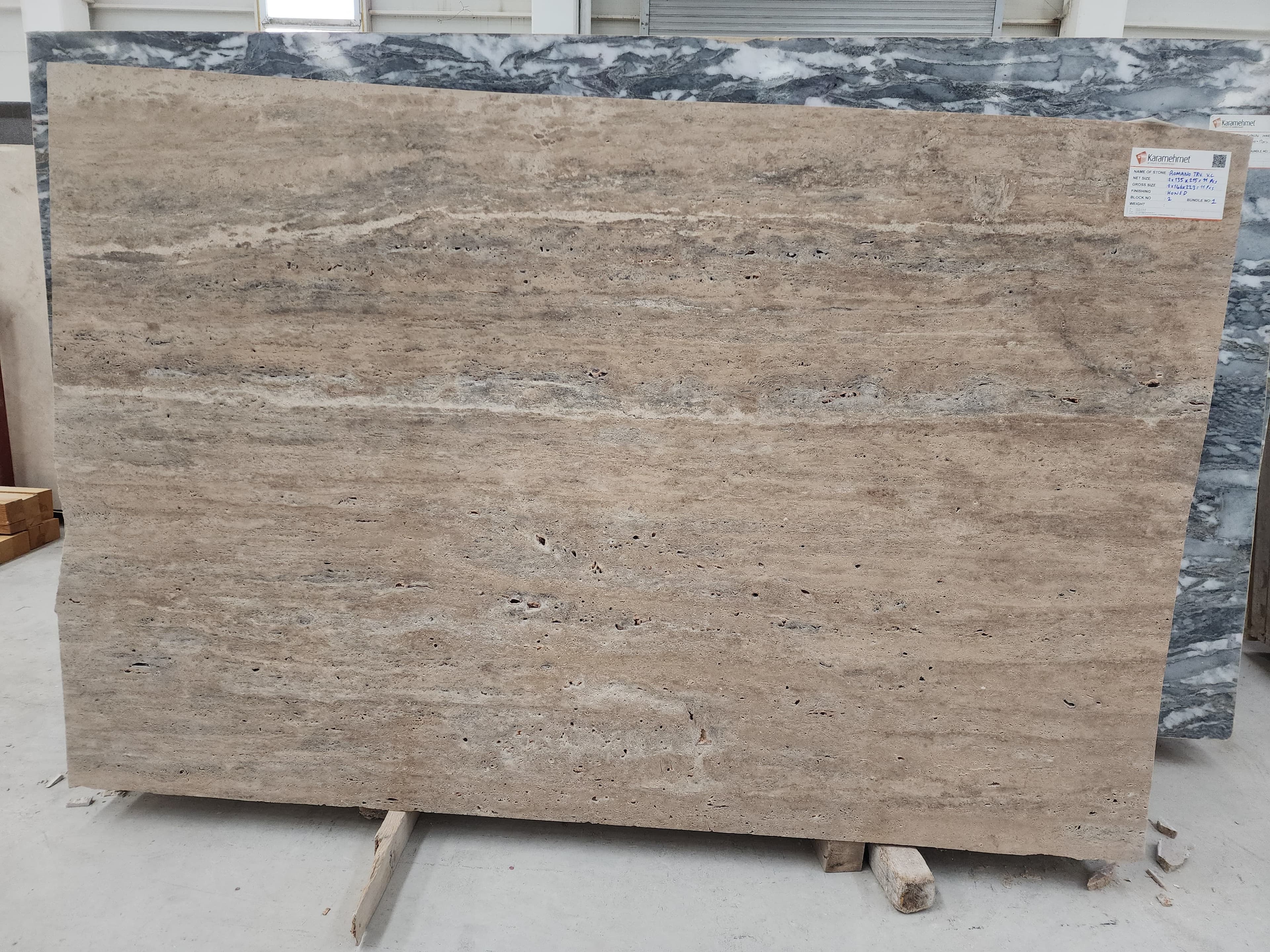 Travertino Silver · Select