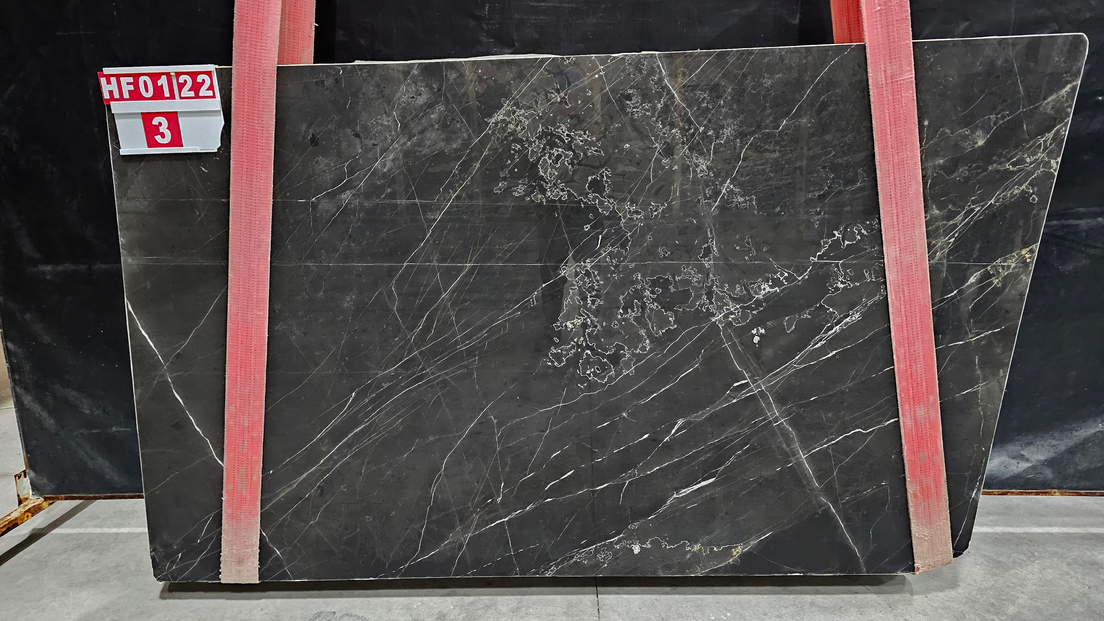 Beyşehir Black · Select · 155×250×2 cm