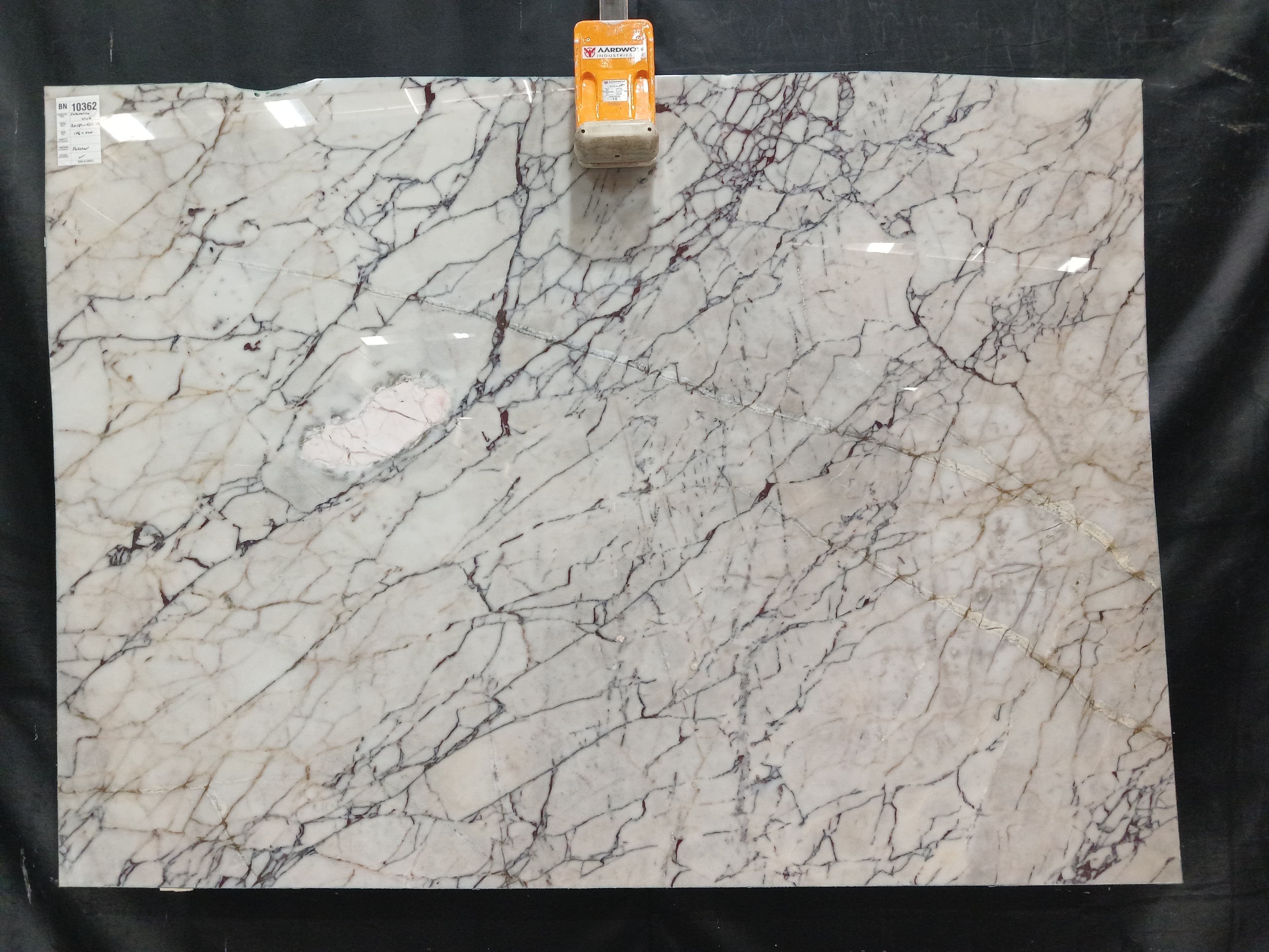 Calacatta Viola Gold · Select