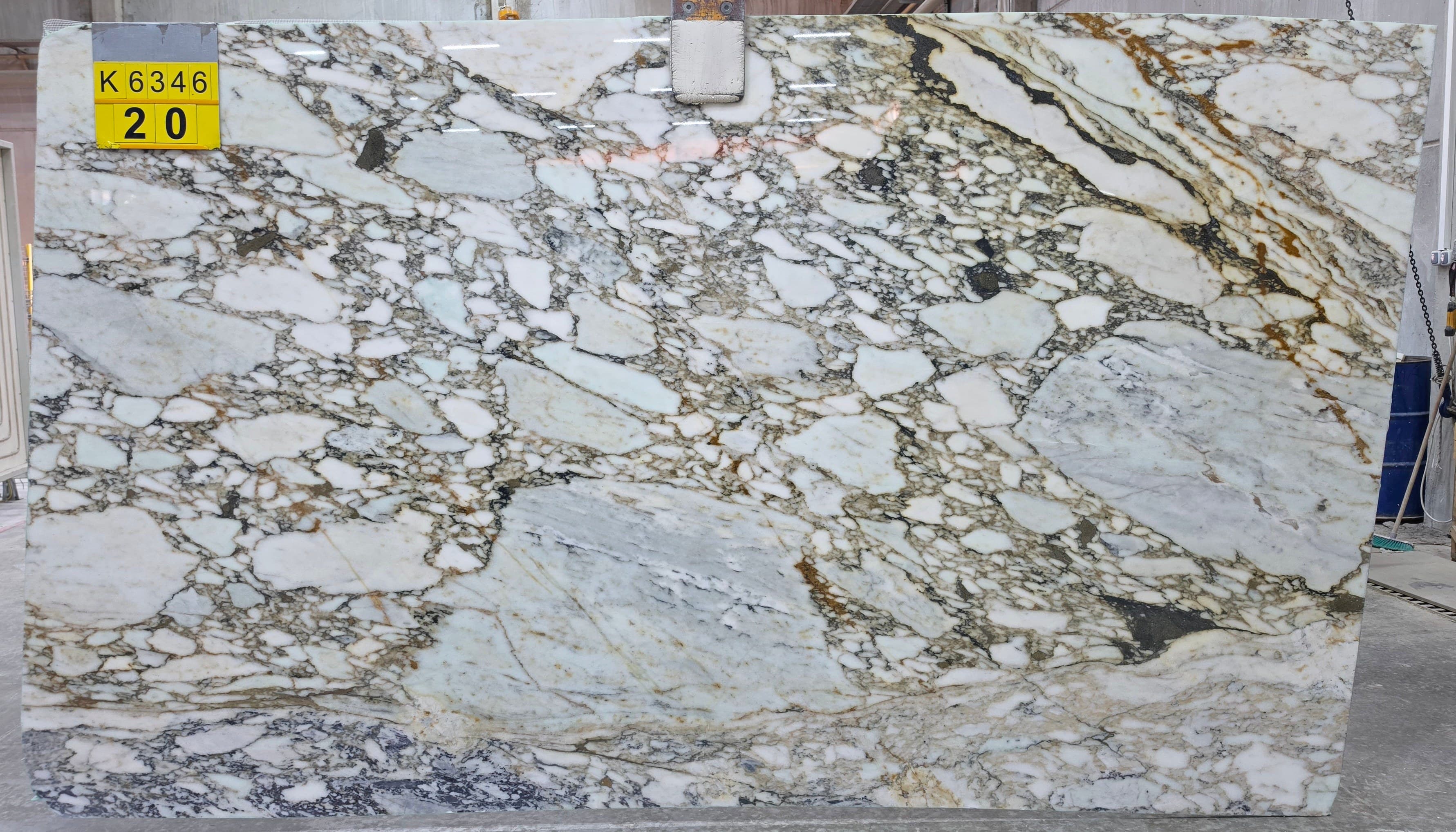 Calacatta Monet · Select