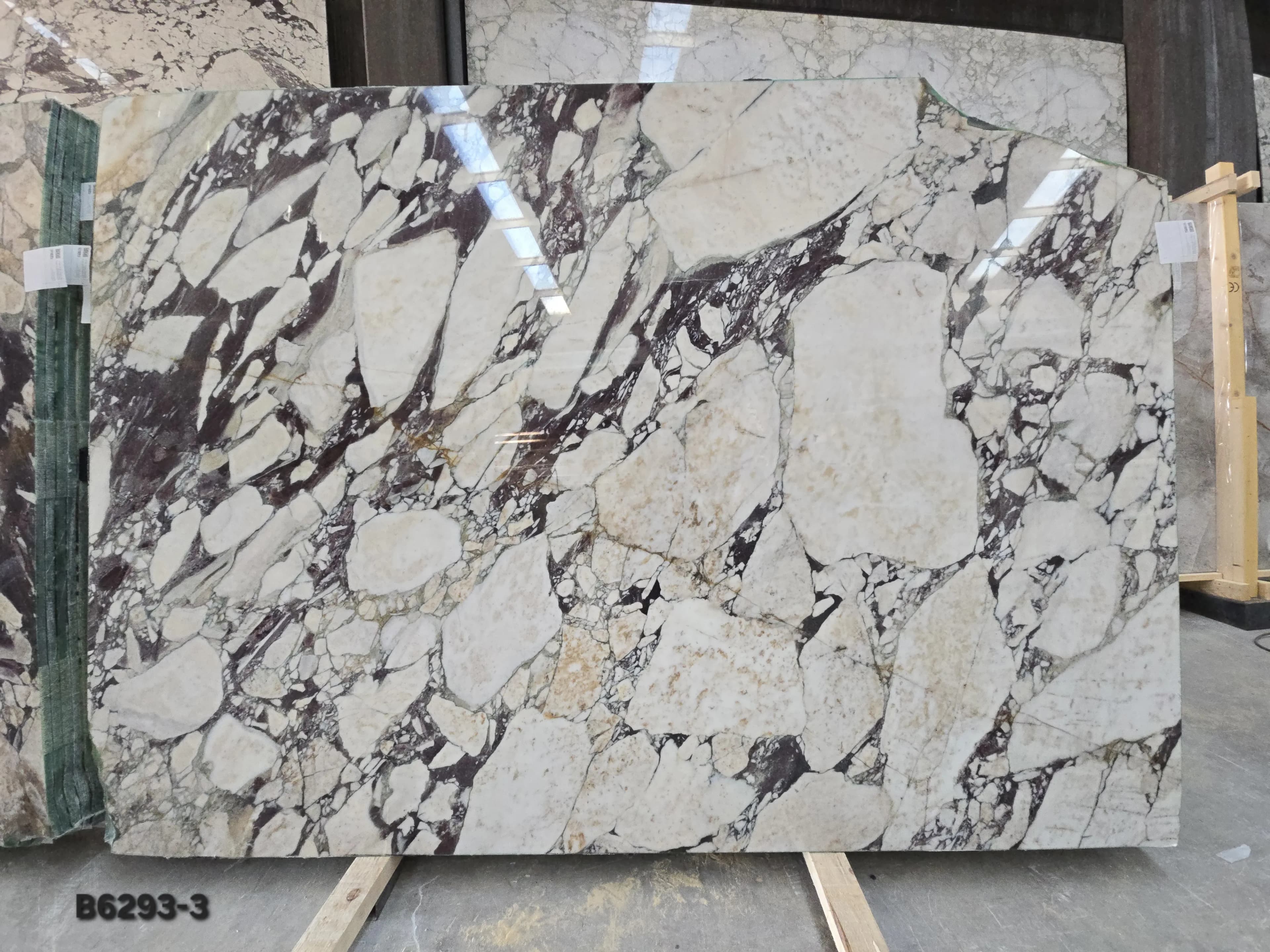 Calacatta Viola · Select