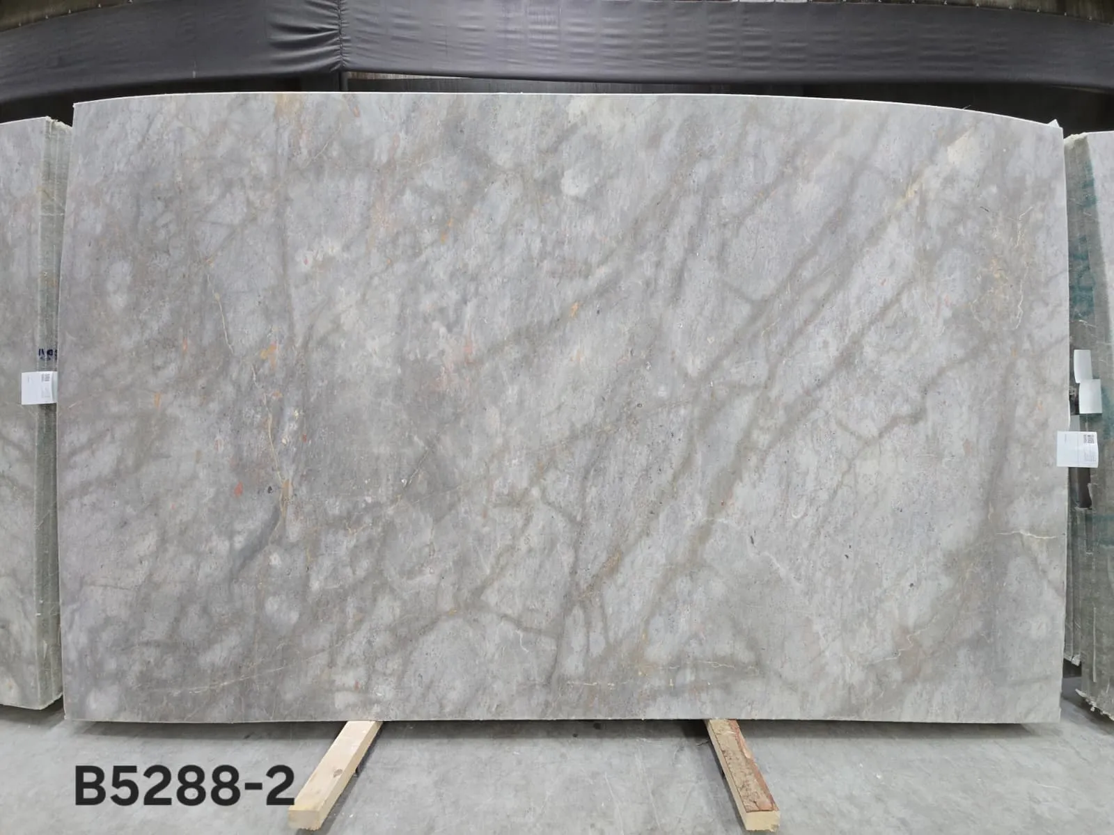 Baran Grey · Select