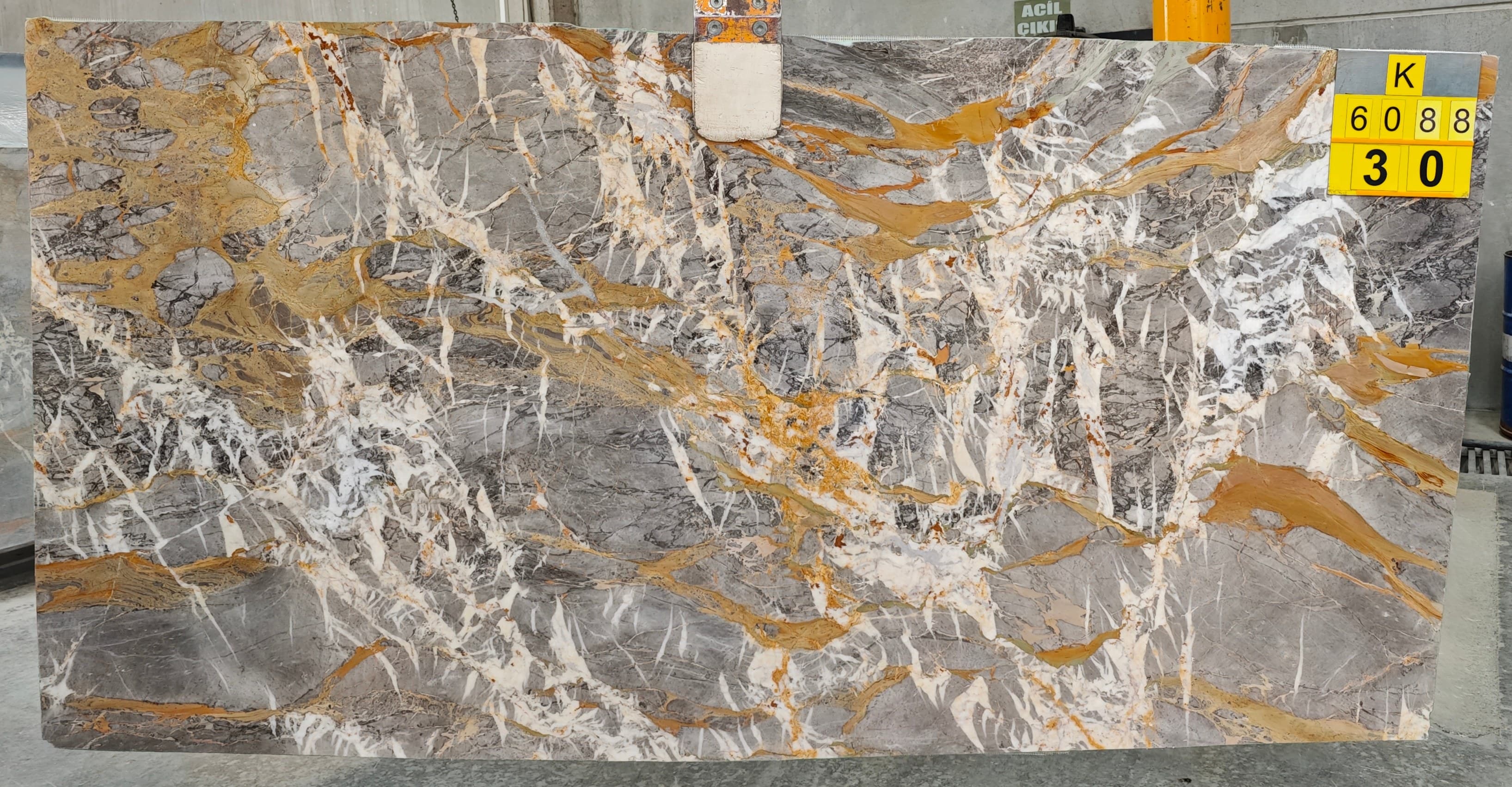 Platinium Gold · Select